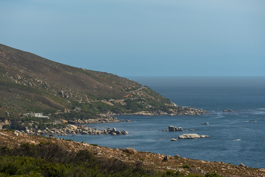 To Let 6 Bedroom Property for Rent in Bakoven Western Cape